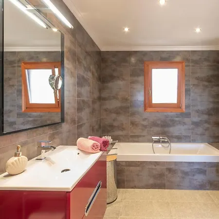 Ana Sofia Costa Carpediem Βίλα *