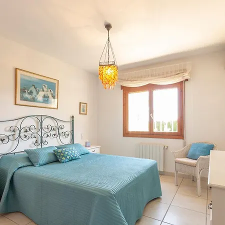 Ana Sofia Costa Carpediem Βίλα